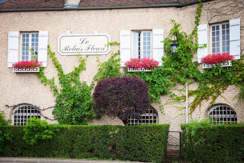 Logis Le Relais Fleuri Hotel Sauvigny-le-Bois Exterior foto